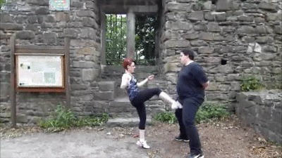 Hartes Ballbusting Outdoor